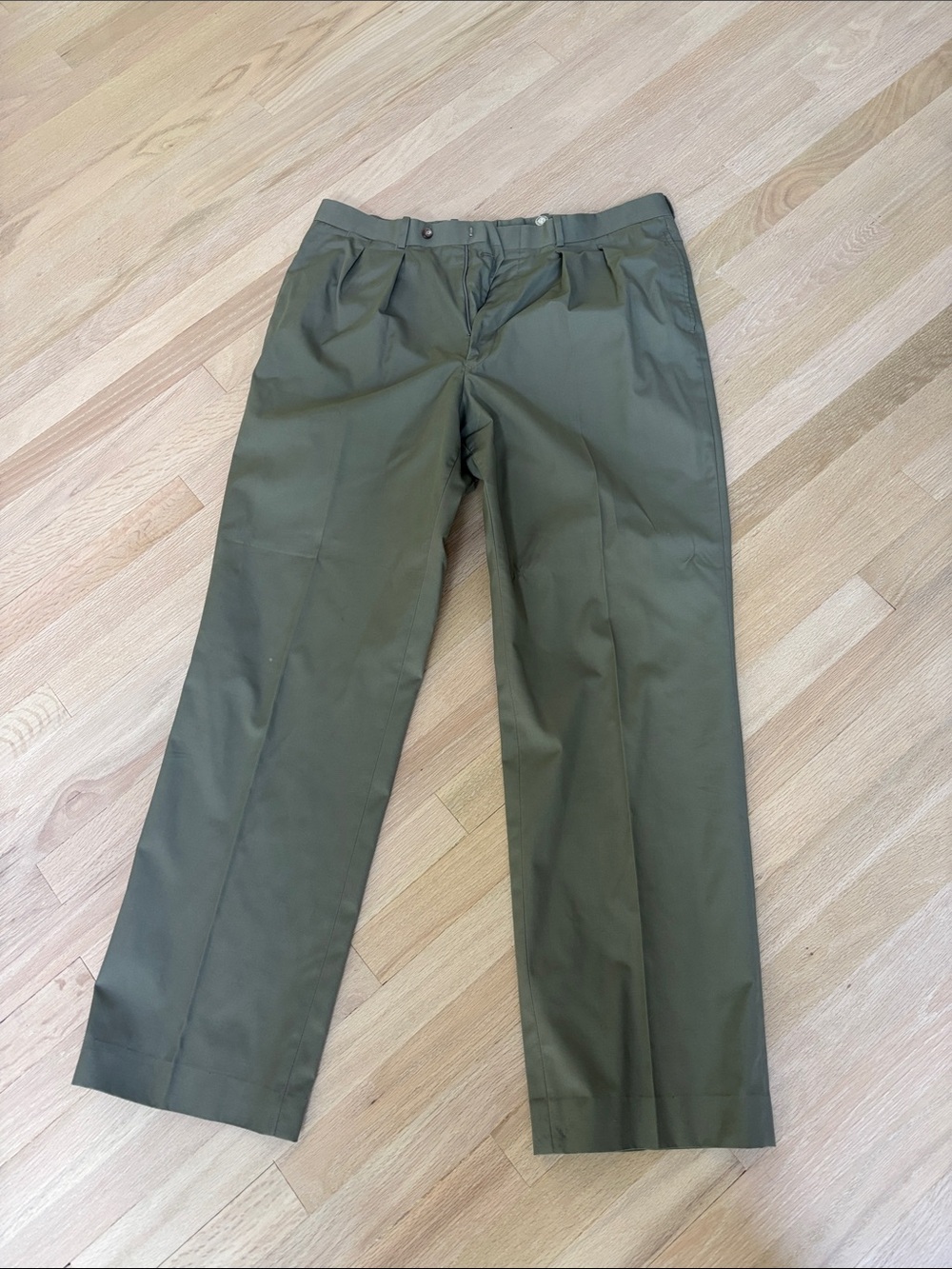 Men's Olive Green Pleated Dress Pants